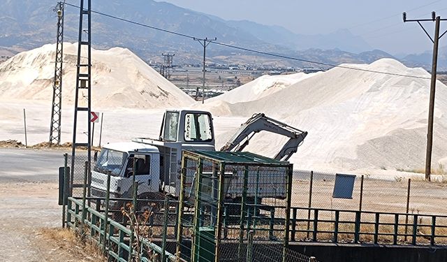 Kılavuzlu’daki taş ocağı depolaması tepki topluyor