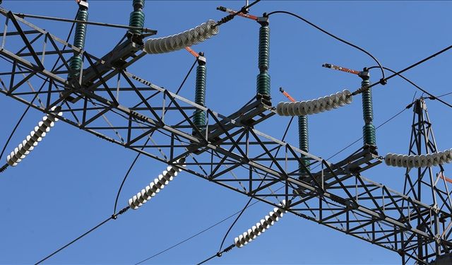 Günlük elektrik tüketiminde rekor kırıldı