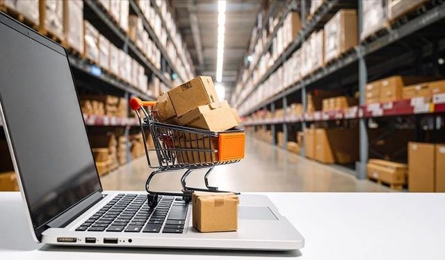 Tatil sezonu e-ticaret sektörünü hareketlendirdi