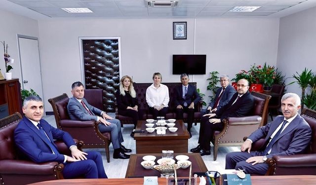 Vali Ünlüer’den SGK İl Müdürlüğüne Ziyaret