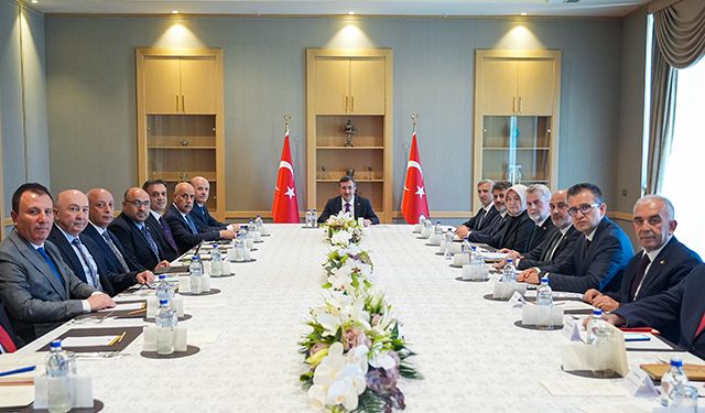 Kahramanmaraş Üniversiteleri İçin Yeniden Yapılandırma Toplantısı Gerçekleştirildi