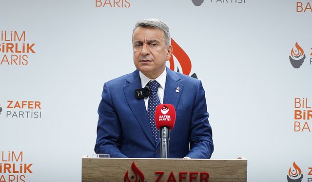 “Yangınlarla Yakılamayan Zeytinlikler Bu Kez Kazmaların Hedefinde”