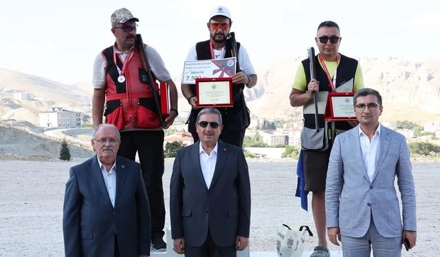 Zengibar Karakucak Güreş ve Kültür Festivali'nde trap atışları
