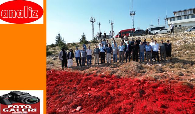 Dünyanın en büyük bayrağı şehit aileleri ve gazilerle tamamlandı