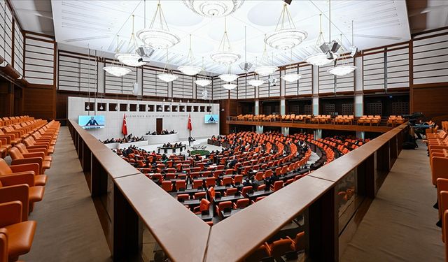 AK Partili Şahin, "Terörsüz Türkiye" komisyonunda