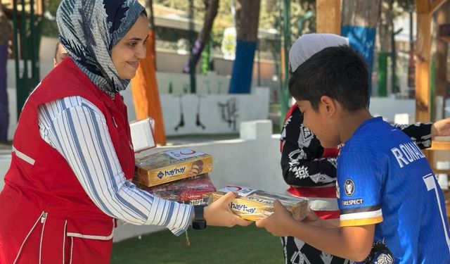Türk Kızılay Hatay Şubesi afetzede çocuklara moral etkinliği düzenledi