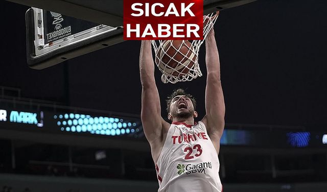 Oniki Dev Adam, final için parkede