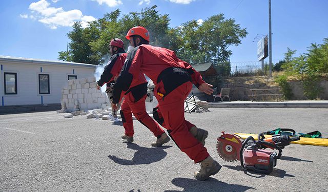 Ankara Büyükşehir Belediyesi'nde Zabıta Arama Kurtarma ekibi oluşturuldu