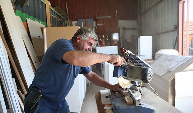 "Depremzedelere Yeni İş Yeri Verileceği" Vaadiyle