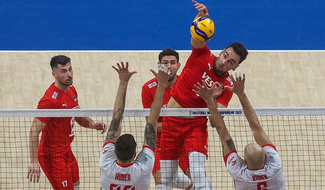 A Milli Erkek Voleybol Takımı, Polonya’ya 3-0 yenildi