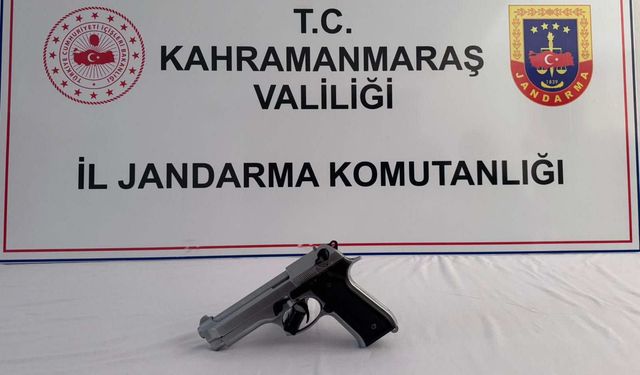 Seyir halindeki otomobilden havaya ateş açan 1 şüpheli yakalandı