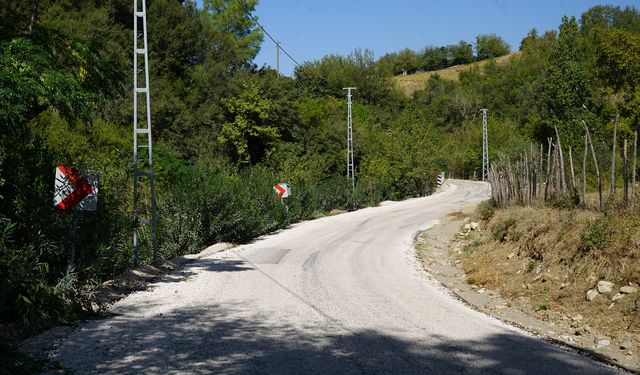 Büyükşehir, Afşin’de Kırsal Mahallelerin Ulaşımını İyileştiriyor