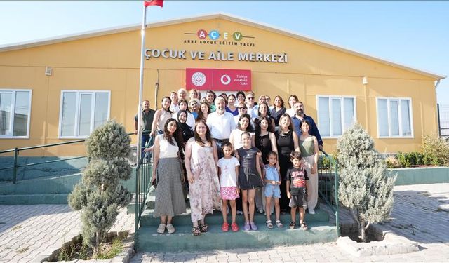 Vodafone Vakfı ve AÇEV, deprem bölgesinde 18 binden fazla kişiye destek oldu