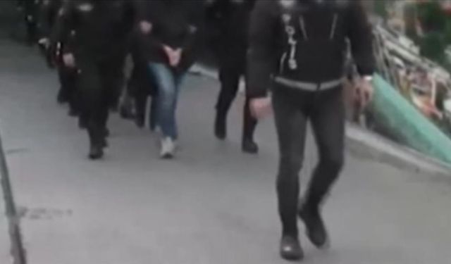Rüşvetle sahte evrak düzenledikleri belirlenen 54 şüpheliye operasyon