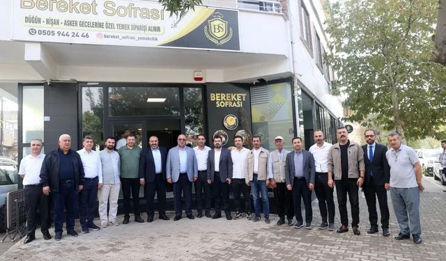 Başkan Akpınar Esnafla ve Muhtarla Buluştu