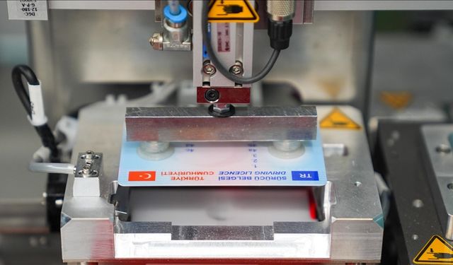 Ehliyetleri yenileme ücreti 7 bin 438 liraya yükselecek