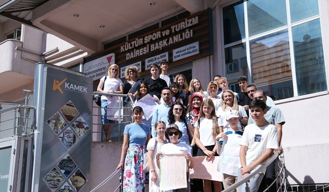 Erasmus Öğrencileri KAMEK’te Geleneksel Sanatlarla Tanıştı