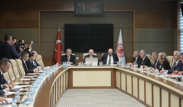 Turizm ve vakıflarla ilgili düzenlemeler içeren kanun teklifi komisyonda kabul edildi