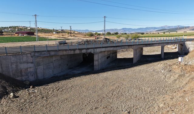 Büyükşehir, Yeniyurt’a Yeni Köprü İnşa Etti