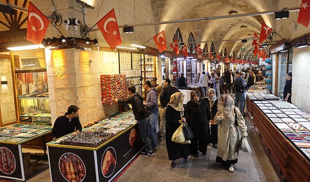 Depremlerden etkilenen Zincirli Bedesten ekonomiye yeniden katkı sağlıyor