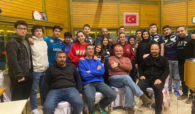 Merdan Balık Ailesinden Öğrencilere Moral Buluşması