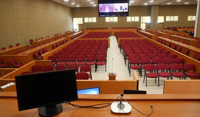 Deprem Sanığına Mahkeme Heyetine Hakaretten Dava