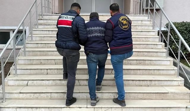 Aranan 232 Kişi Yakalandı 23'ü Cezaevine Gönderildi