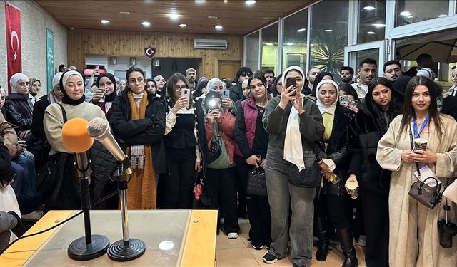 Türkçe sevdalıları grubu Yunus Emre Enstitüsü’nde buluştu