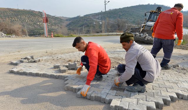 Büyükşehir, Onikişubat Kırsalında Bir Mahallenin Daha Ulaşımını İyileştirdi