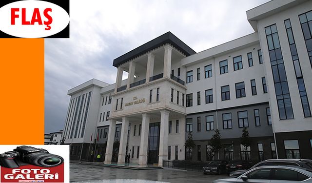 Depremlerden Sonra İnşa Edilen Valilik Binası Tanıtıldı