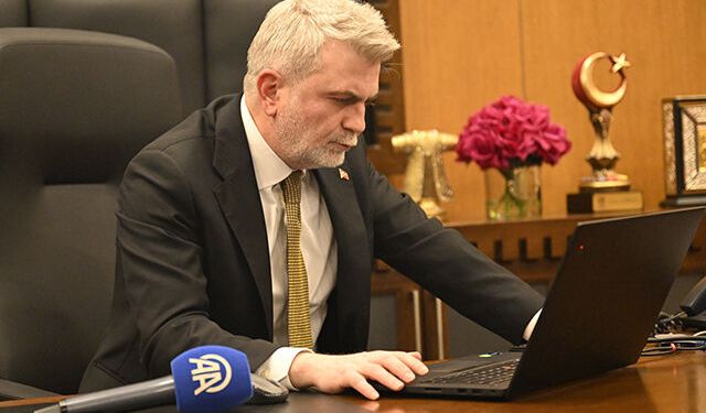 Büyükşehir Belediye Başkanı Görgel, AA'nın "Yılın Kareleri" oylamasına katıldı