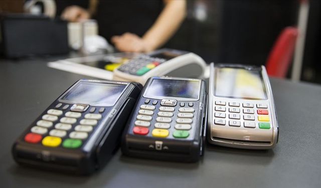 Temassız kartlarda şifresiz işlem limiti 2 bin 500 lira olacak