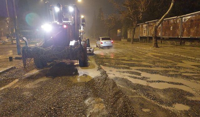 Asfalt Öncesi Yol Tamiratları Sürüyor