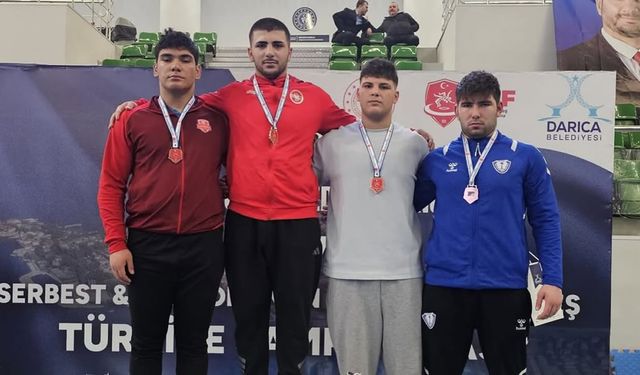 Büyükşehir’in Pehlivanları, Türkiye Güreş Şampiyonası’nda Kürsüde