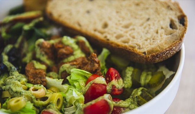 Yeme alışkanlığında değişiklik insan ömrüne 3 yıl ekleyebiliyor