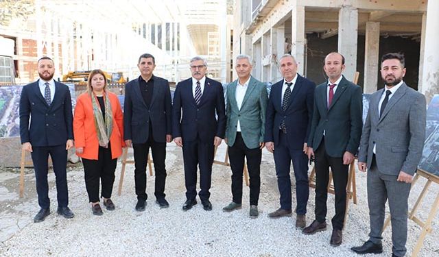 Yayman, Hatay Arkeoloji Müzesi'ndeki çalışmaları inceledi