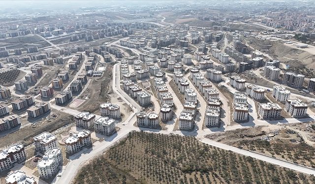 Asrın felaketinin yaraları "asrın inşası" ile sarıldı