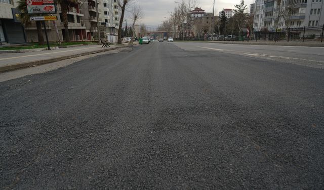 Büyükşehir, Asfalt Mesaisini Kesintisiz Sürdürüyor