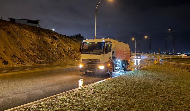 Şiddetli Yağışa Karşı Seferberlik; Büyükşehir Tüm Birimleriyle Sahada