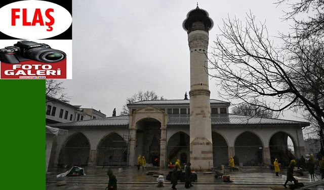 Depremde Hasar Gören Ulu Cami, Kadir Gecesi'nde Yeniden İbadete Açılıyor