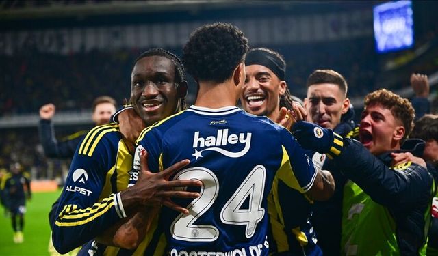 Fenerbahçe 3 Puanı Uzatmalarda Kazandı