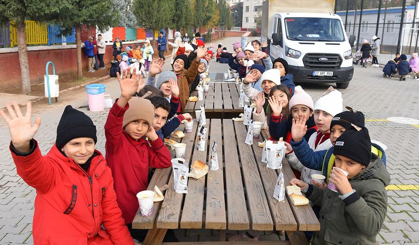 Dulkadiroğlu'ndan Öğrencilere Çorba İkramı