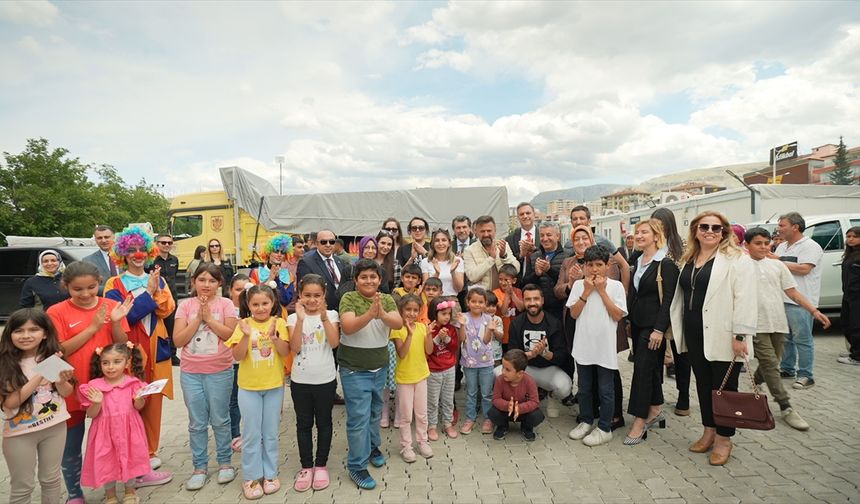 EMS Yapı Sivasspor Kulübü'nden Malatyalı depremzedelere ziyaret
