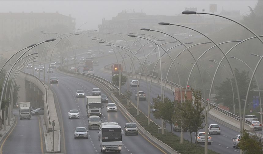 Kentlerde hava kirliliğinin asıl nedeni "trafik"