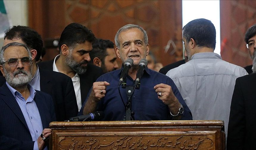 İran'da yeni dönem: Reformist Mesud Pezeşkiyan'ı neler bekliyor?