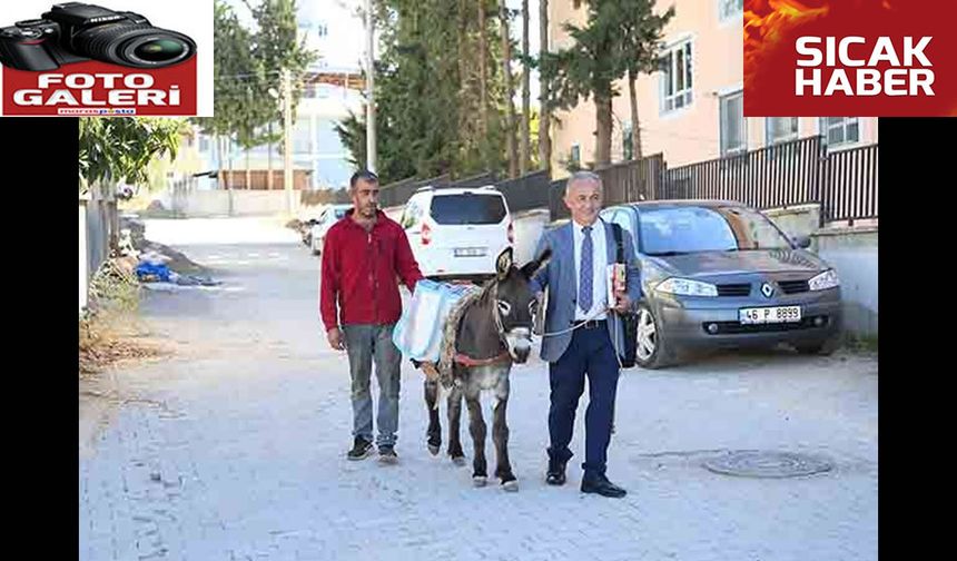 "Eşekle Gelen Dostoyevski" Kitapları Çocuklara Dağıttı