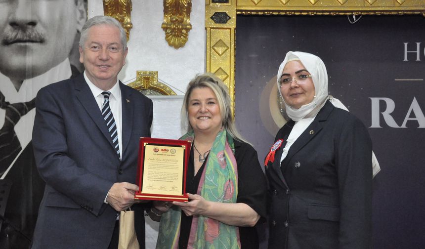 Aronya Pazarının Lideri Dr. Aronia’ya Bir Ödül Daha