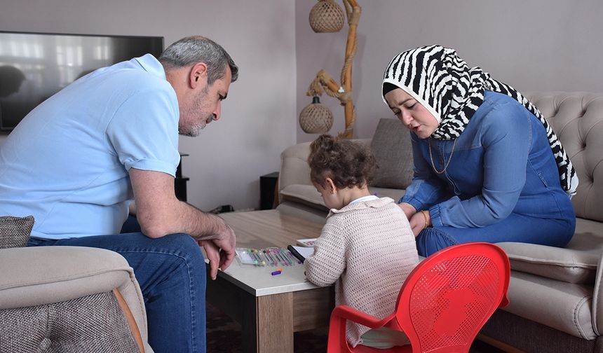 Dördüncü çocuk sevincini korucuyu aile olarak yaşadılar