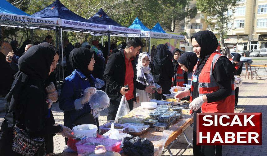 "Filistin Yararına Hayır Çarşısı" kermesi düzenlendi