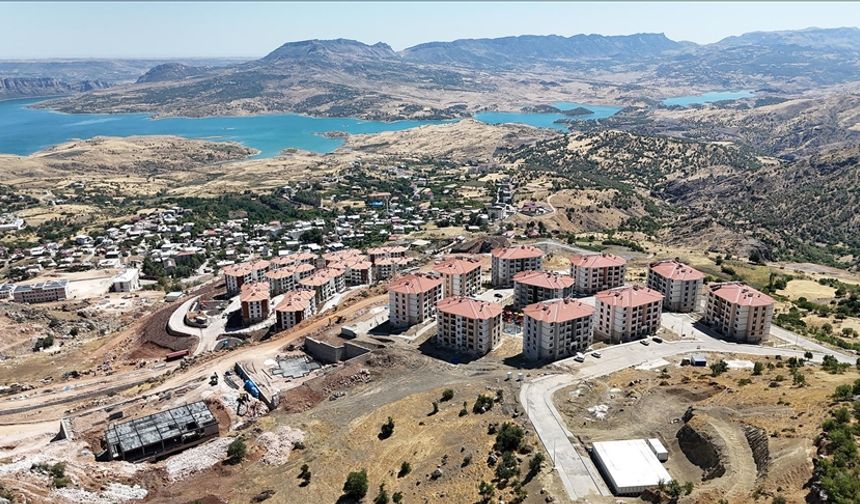 Gerger'de inşa edilen 228 deprem konutunda sona gelindi